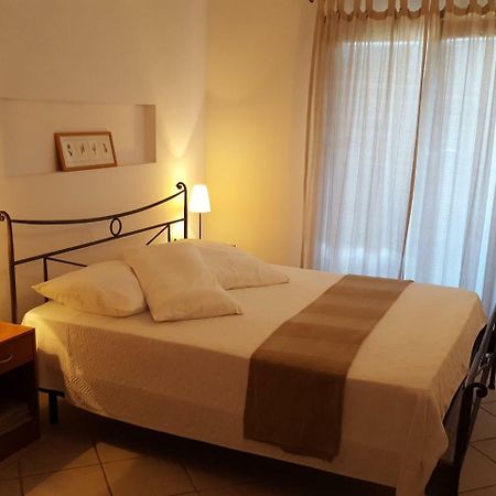 Apartmani Katja Omiš Eksteriør billede